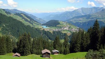Senda Sursilvana, Blick auf Brigels