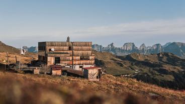 Übernachtungsort Sarodna-Welterbe-Weg, Spitzmeilenhütte SAC © Rami Ravasio Media