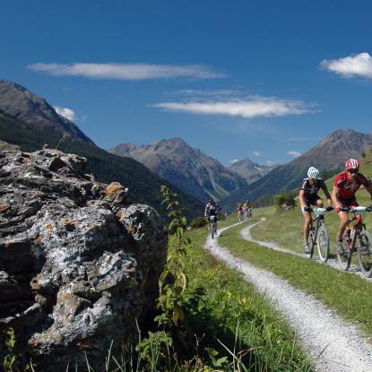 Nationalpark-Tour, Kurz vor Ftan