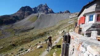 Mini-Transalp - pro, Es-cha Hütte